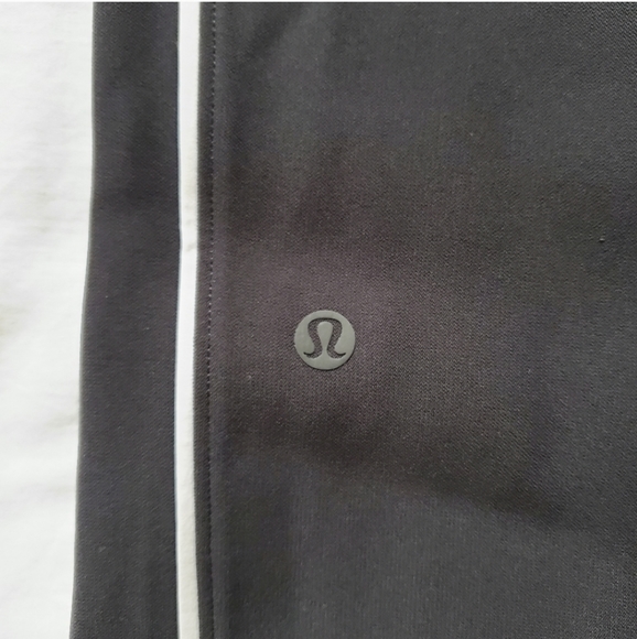 🍋Like New Lululemon On The Right Track Pant - Picture 13 of 15